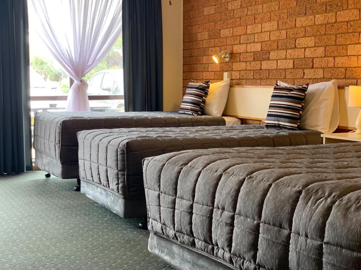 Newell Motor Inn Narrandera Εξωτερικό φωτογραφία